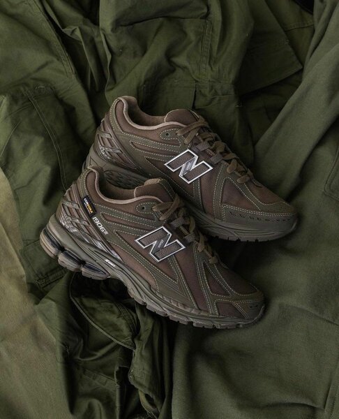 New Balance 1906 R
