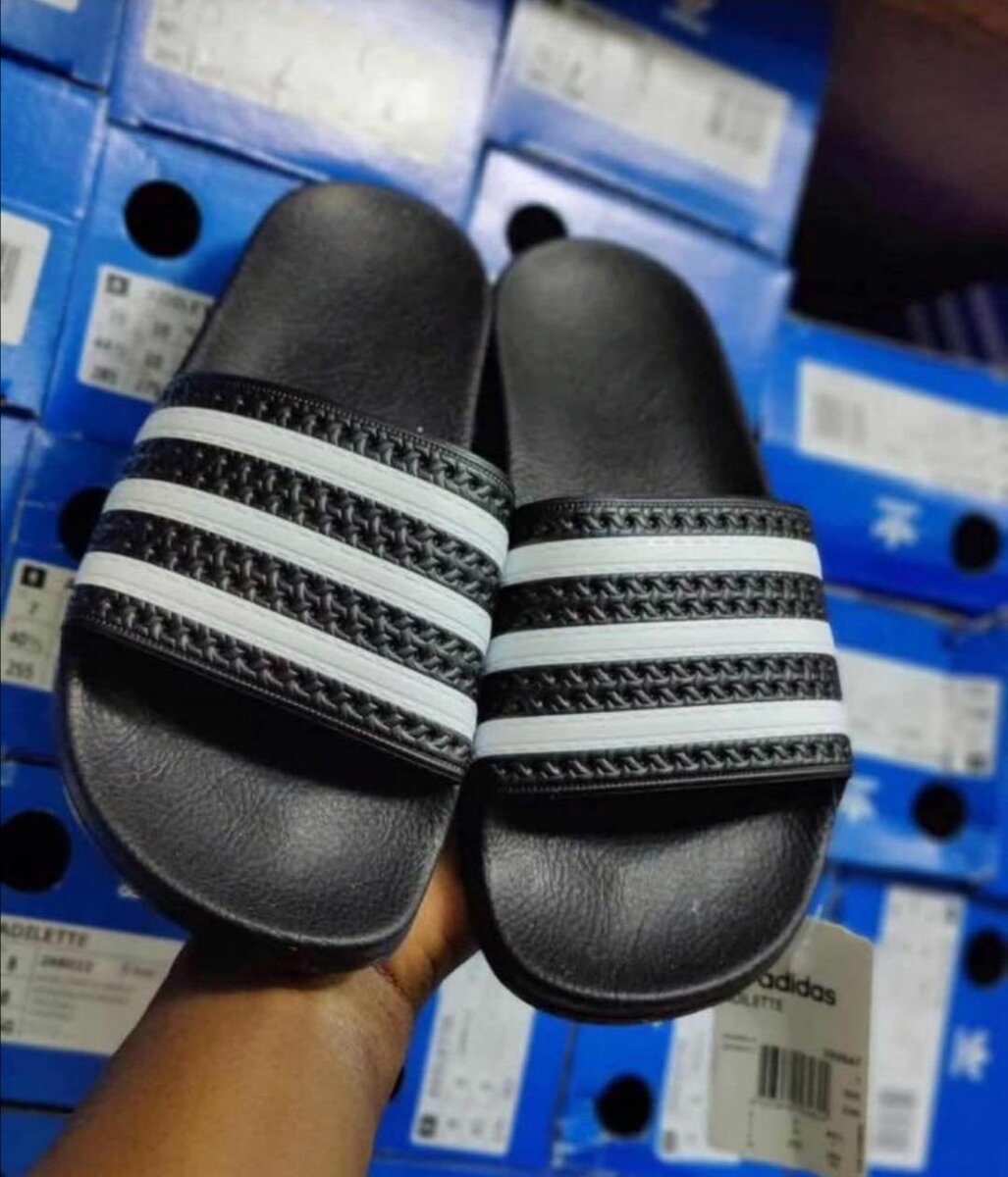 Claquettes sport Adidas Confor