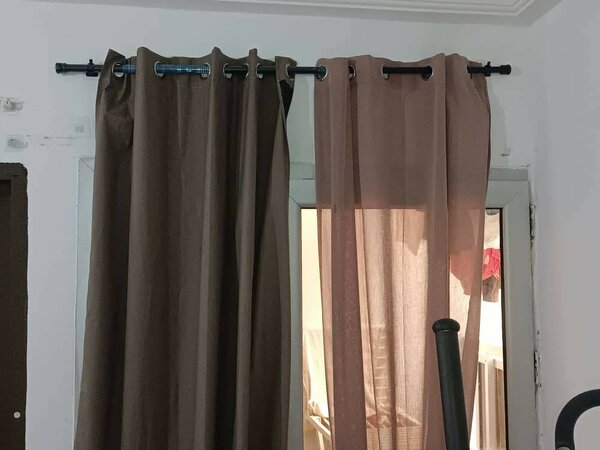 Accroche et Tringle à Rideaux