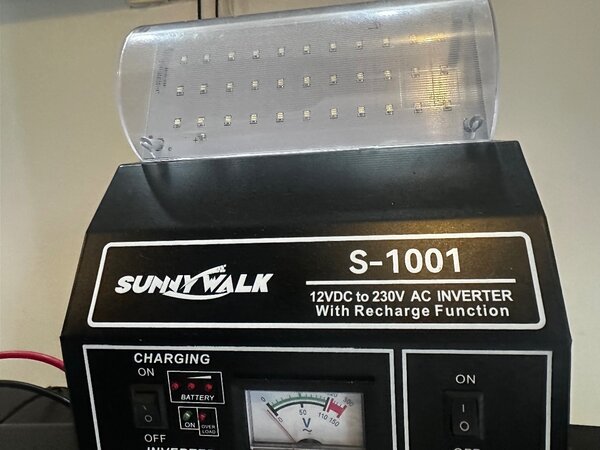 1000W inverter with recharge function and lamp