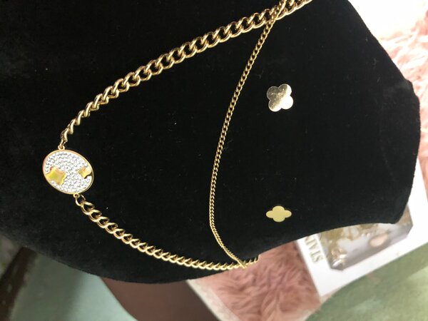 Parure Collier et Boucles