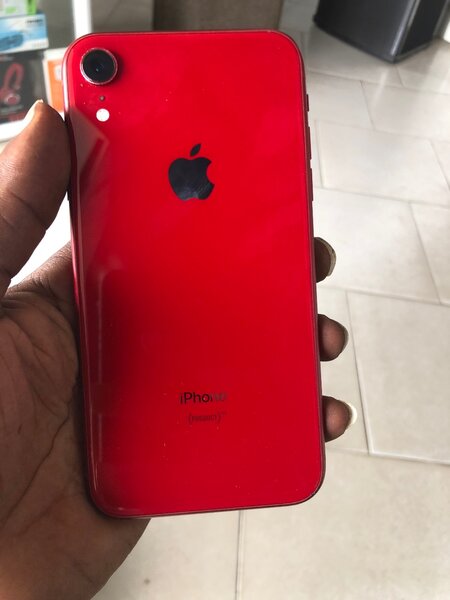 iPhone Xr 64 gig uk  used