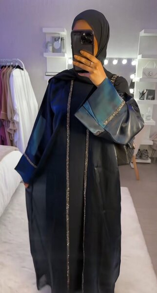 Abaya élégante noire