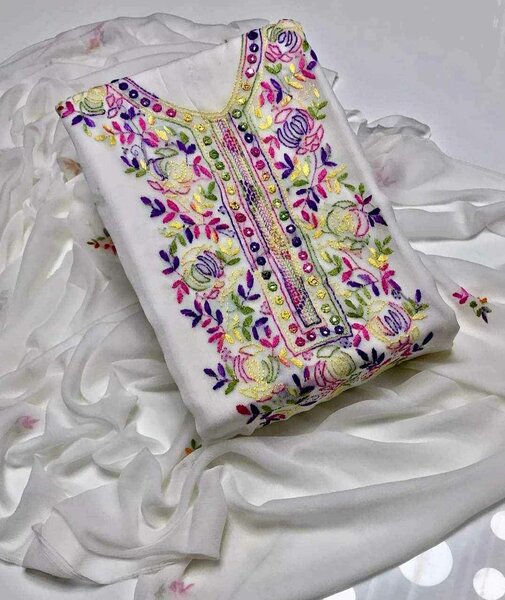Women's clothing