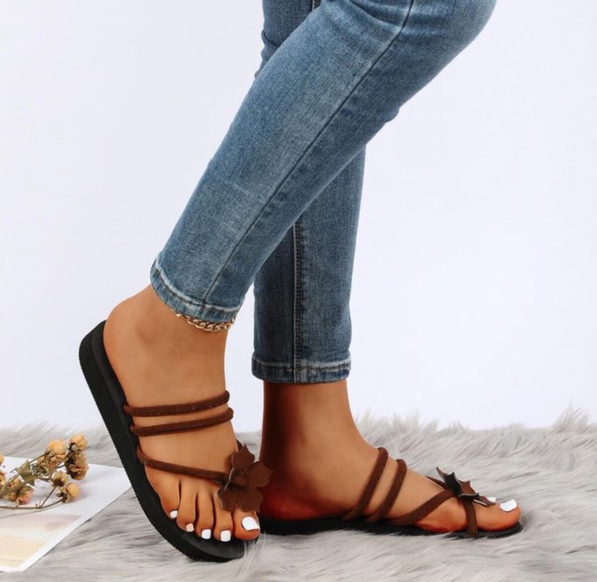 Women Slippers Outdoor Light Weight Cool Shoes Ladies Flat