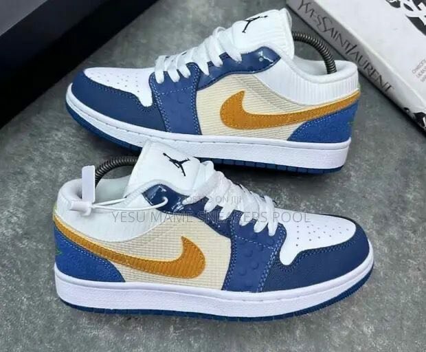 AIR JORDAN 1 LOW