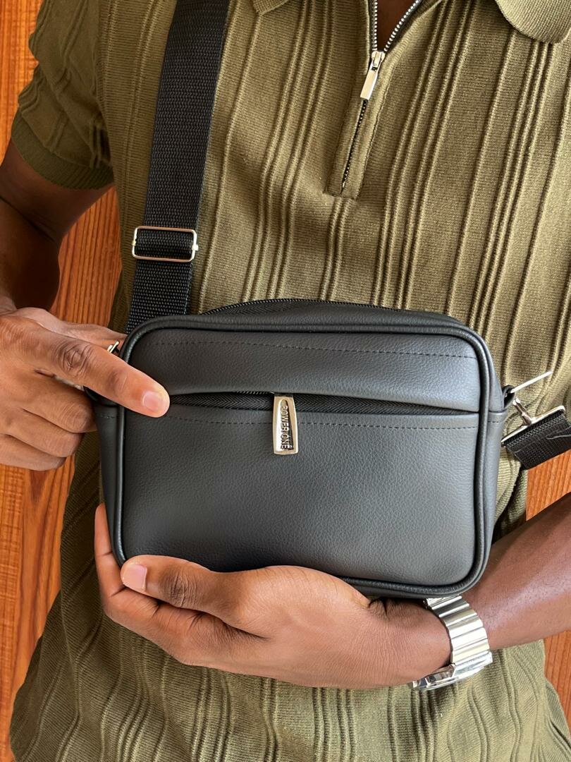 Sac bandoulière en cuir homme