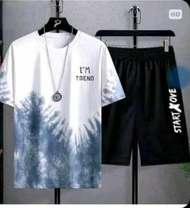 Ensemble t-shirt et short tendance