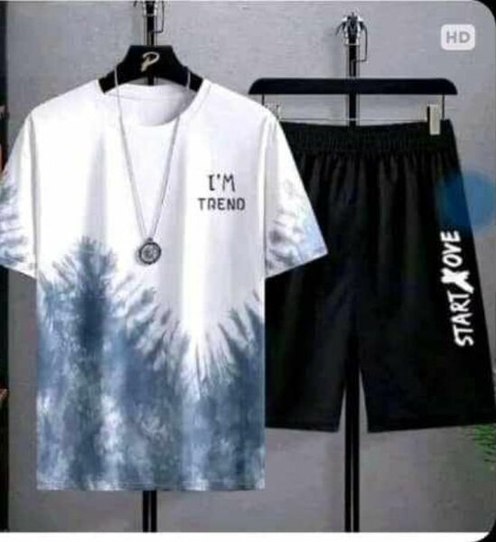 Ensemble t-shirt et short tendance