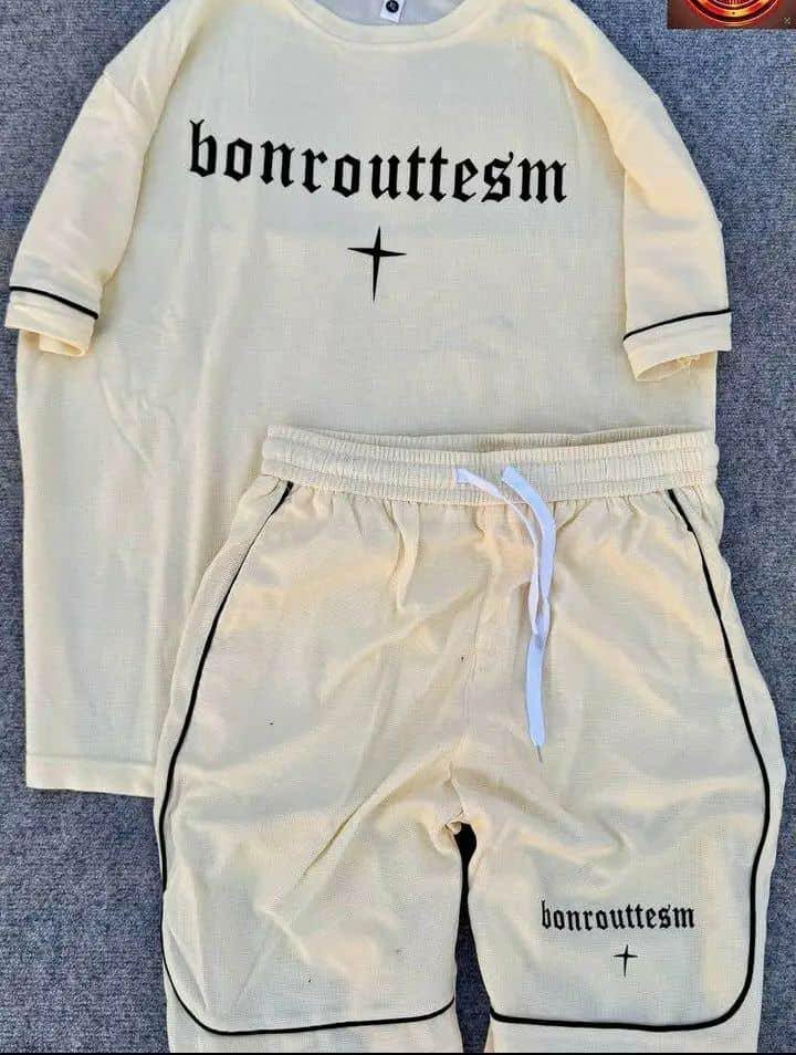 Ensemble de sport décontracté