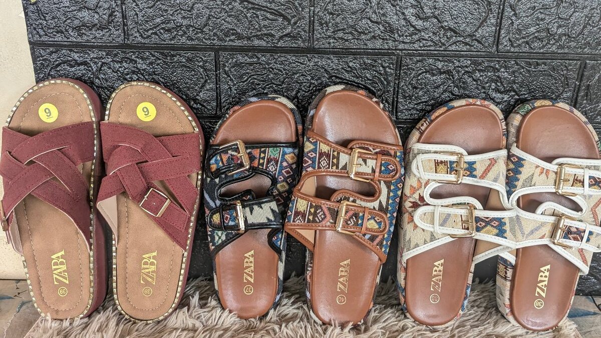 Sandales compensées ethniques femme