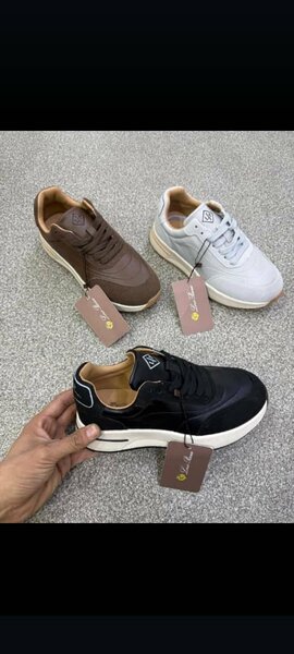 Женская обувь