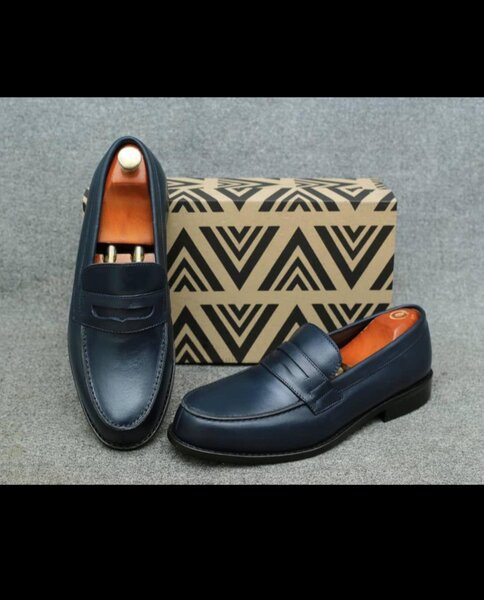 Mocassins en cuir bleu