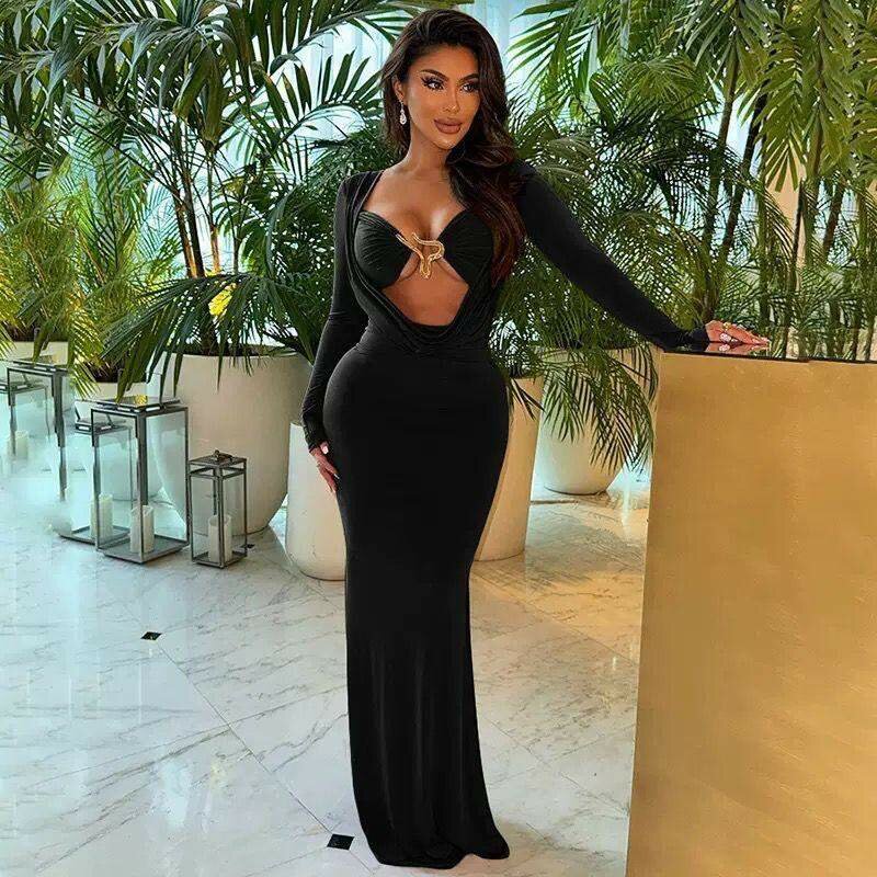 Combinaison élégante décolletée