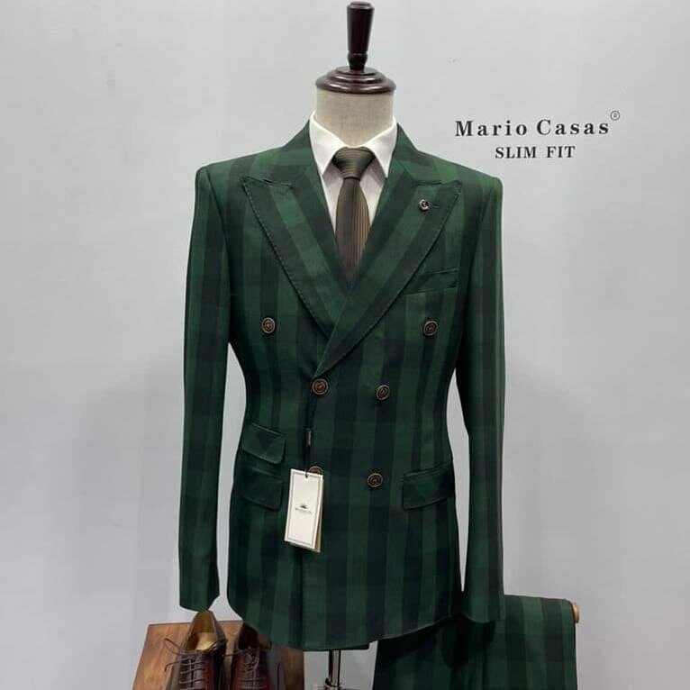 DOUBLE BREASTED SUIT