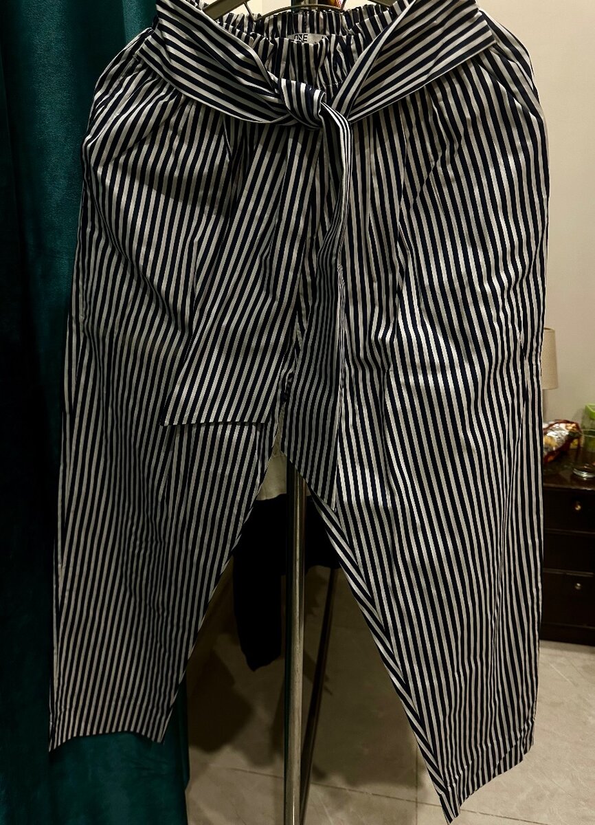 Women stripped trouser