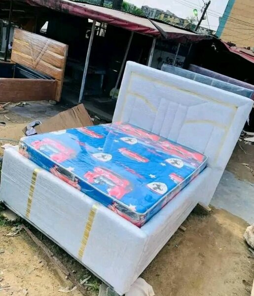 Lit pour enfant thème voitures