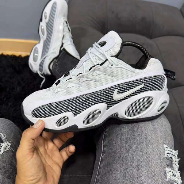 PAIRE DE NOCTA