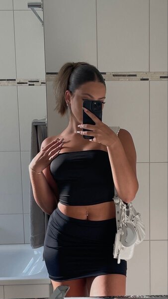 Ensemble Jupe et Haut Sans Bretelles