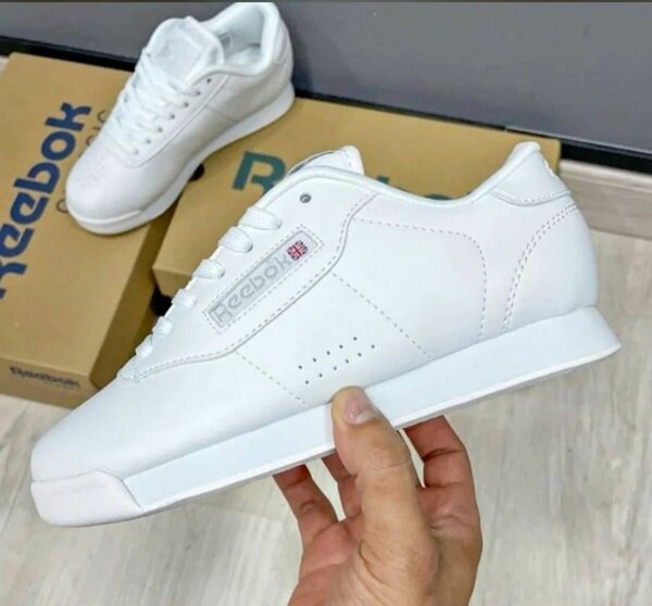 Chaussures blanches Reebok