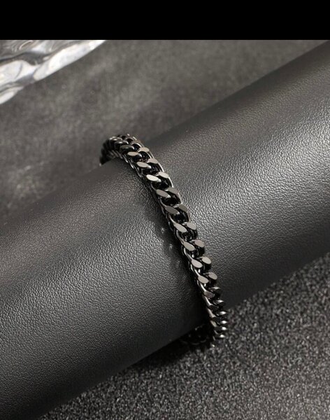 Bracelet chaîne noire élégante