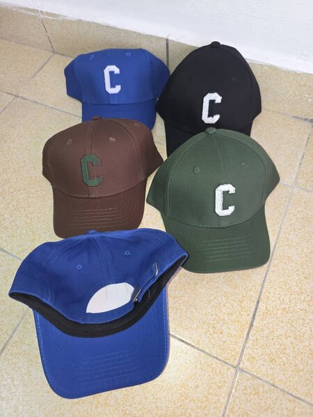 Casquettes  neuves
