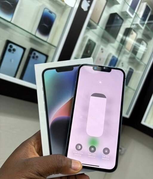 iPhone 13 Bleu Nouveau