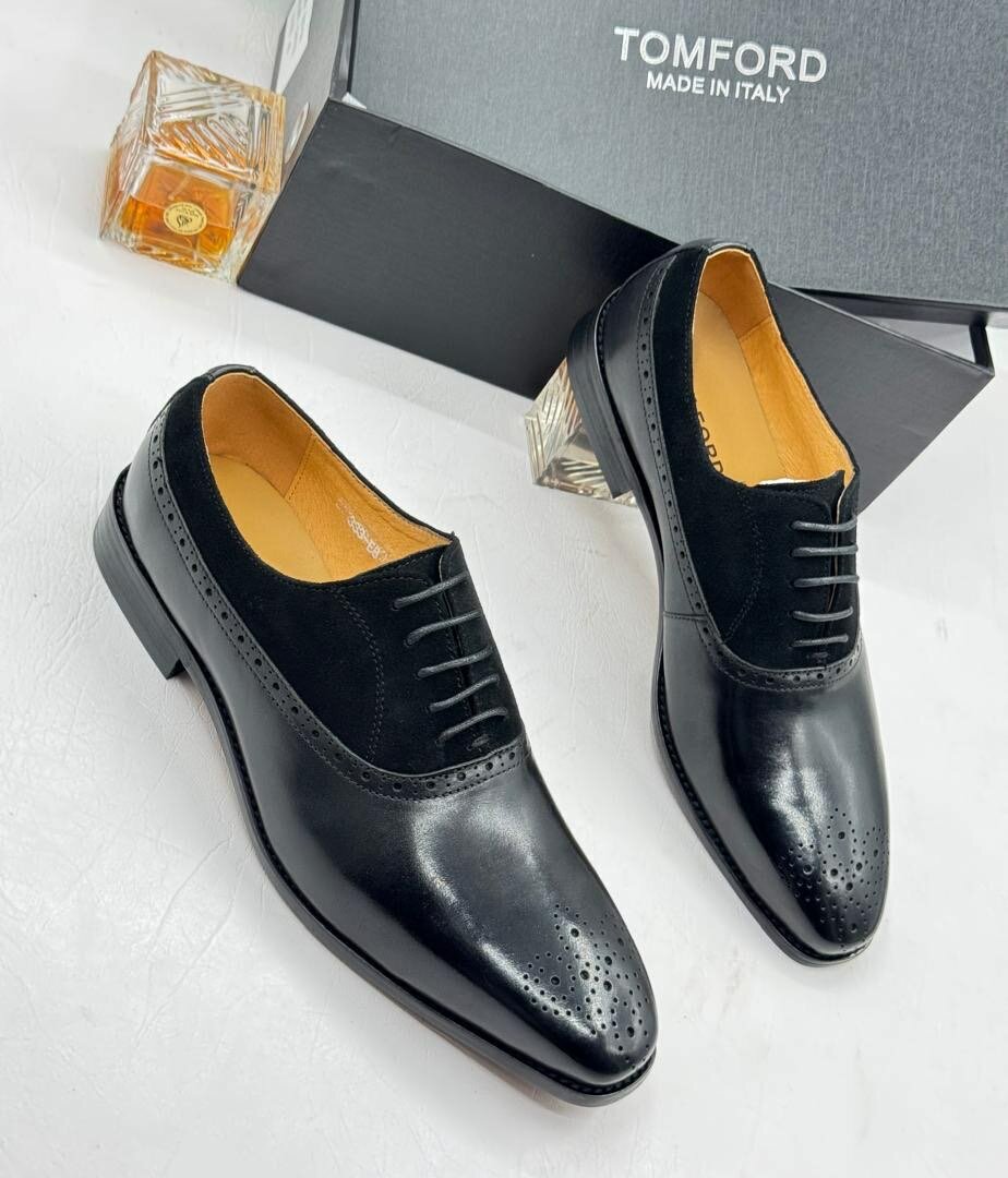 TOMFORD EXECUTIVE SHOE BLACK