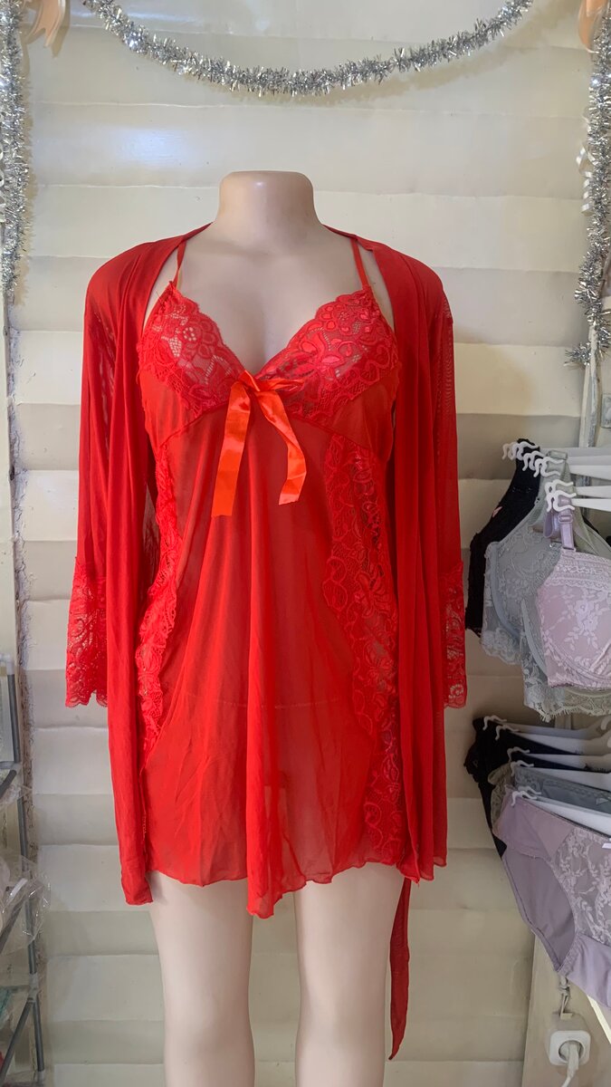 Ensemble nuisette rouge dentelle