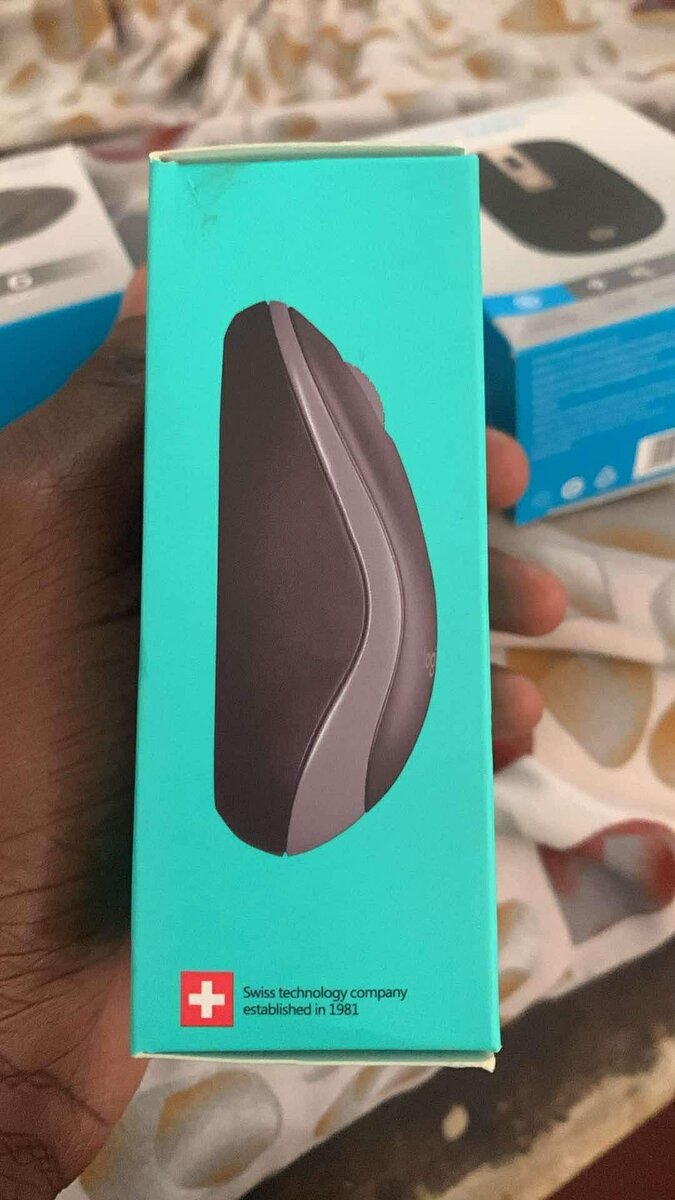 Souris sans fil Logitech M185