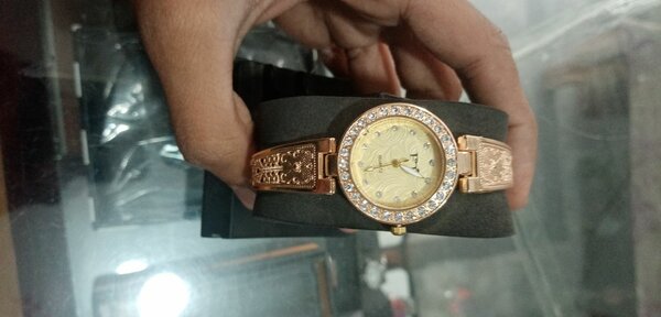 FT ladies watch