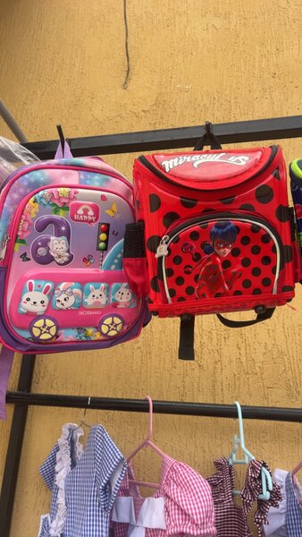 Sac à dos enfant coloré motif