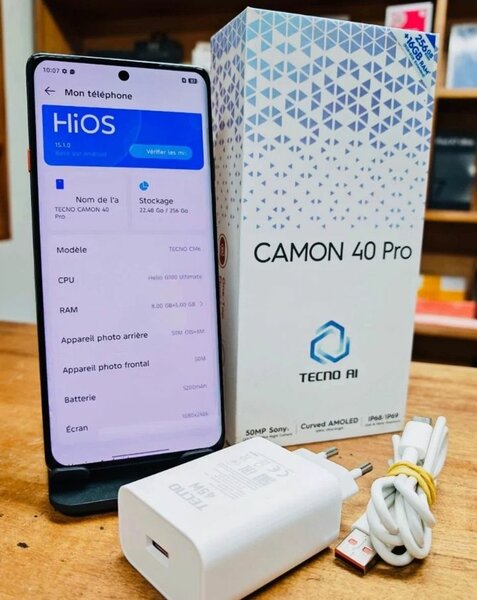 Smartphone TECNO Camon 40 Pro