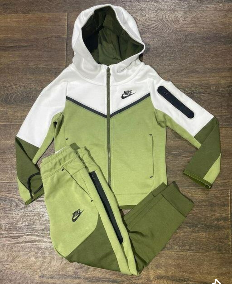 Survêtement Nike vert stylé