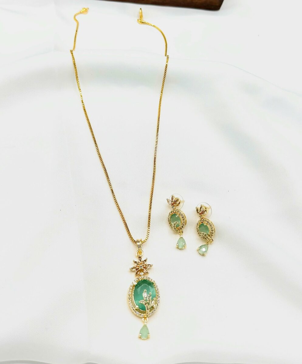 American Diamond 1 karat Pendant set