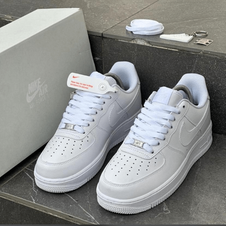 Baskets Nike Air blanches