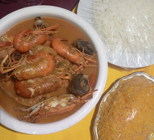 Poulet et poisson sosso sauté