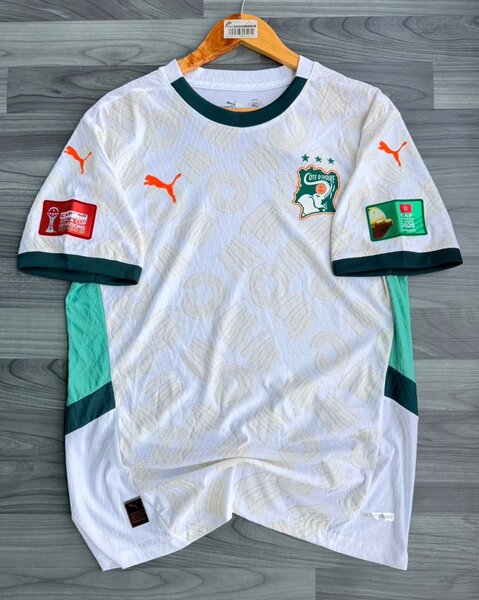 Maillot de football PUMA