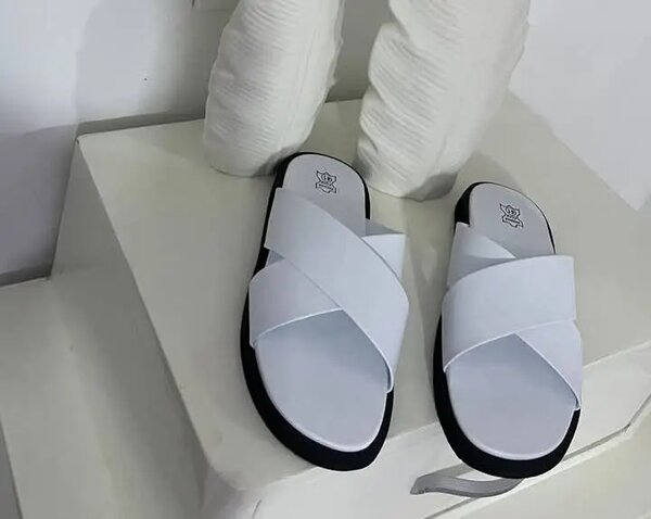 CHAUSSURES EN CUIRE SUR MESURE