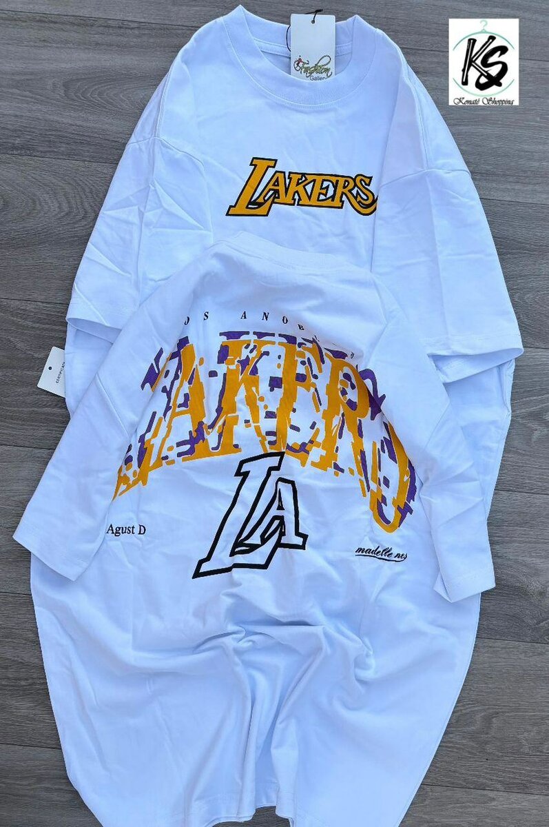 T-shirts graphiques tendance