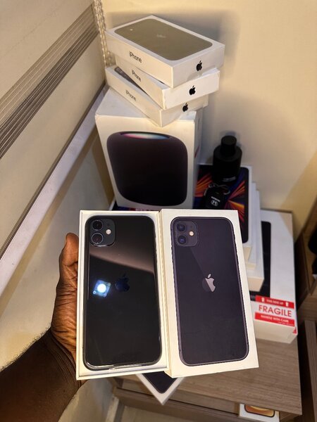 iPhone 11 64gb Gevey Unlocked