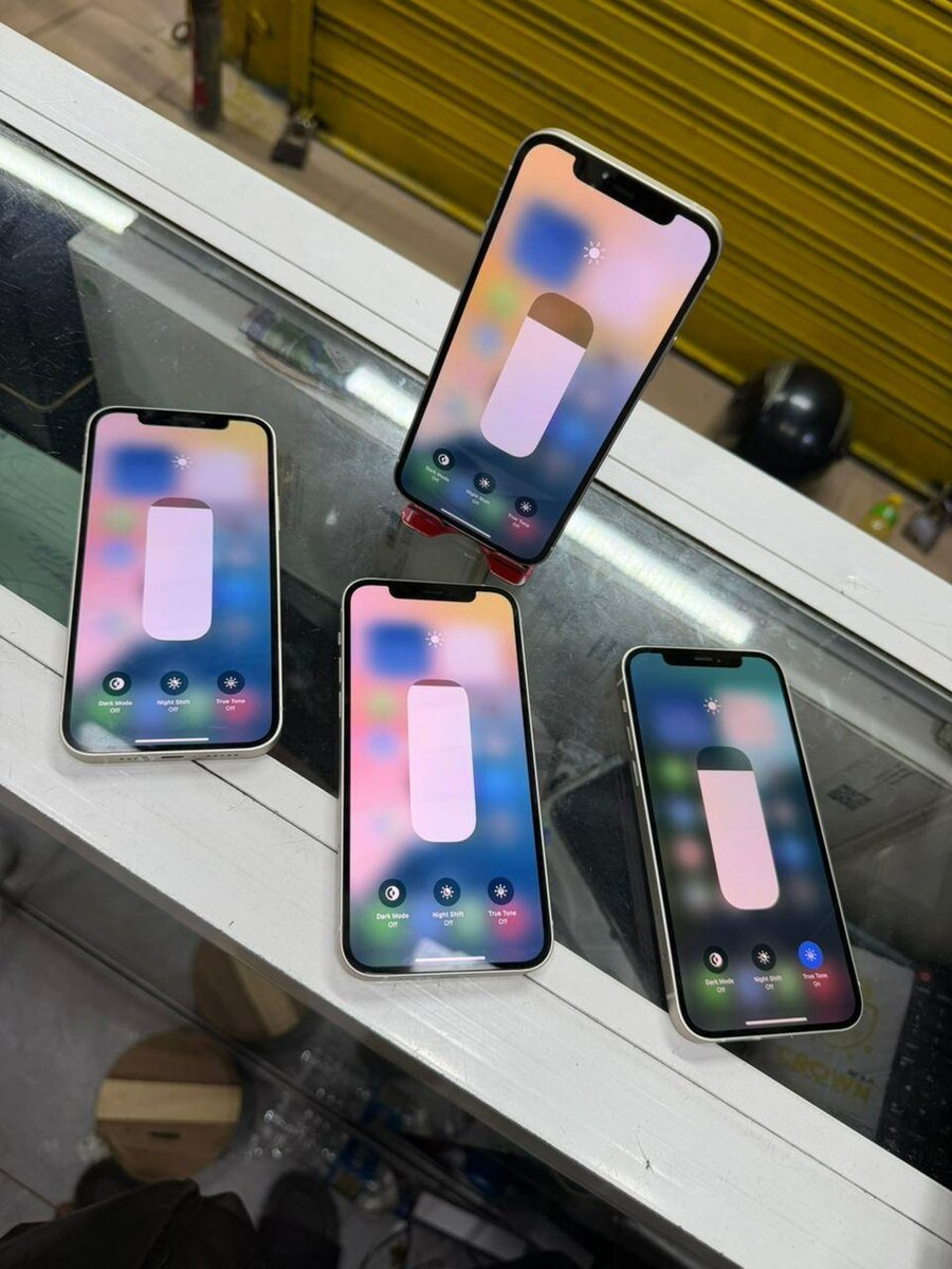 IPHONE 12 simple Casi neuf64GB
