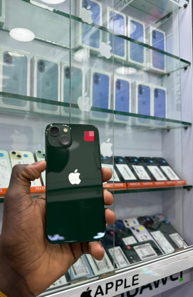 iPhone 13 Vert Neuf