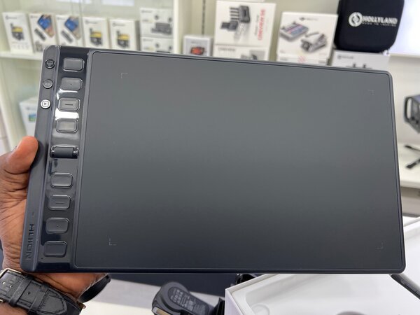 Wacom Huion tablet