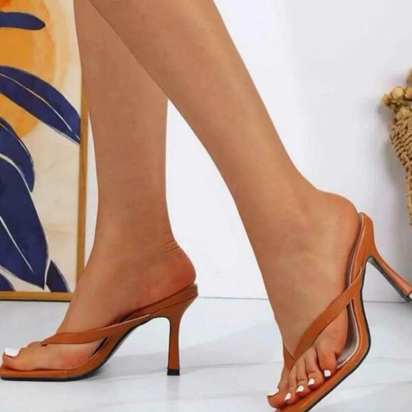 Ladies casual heels
