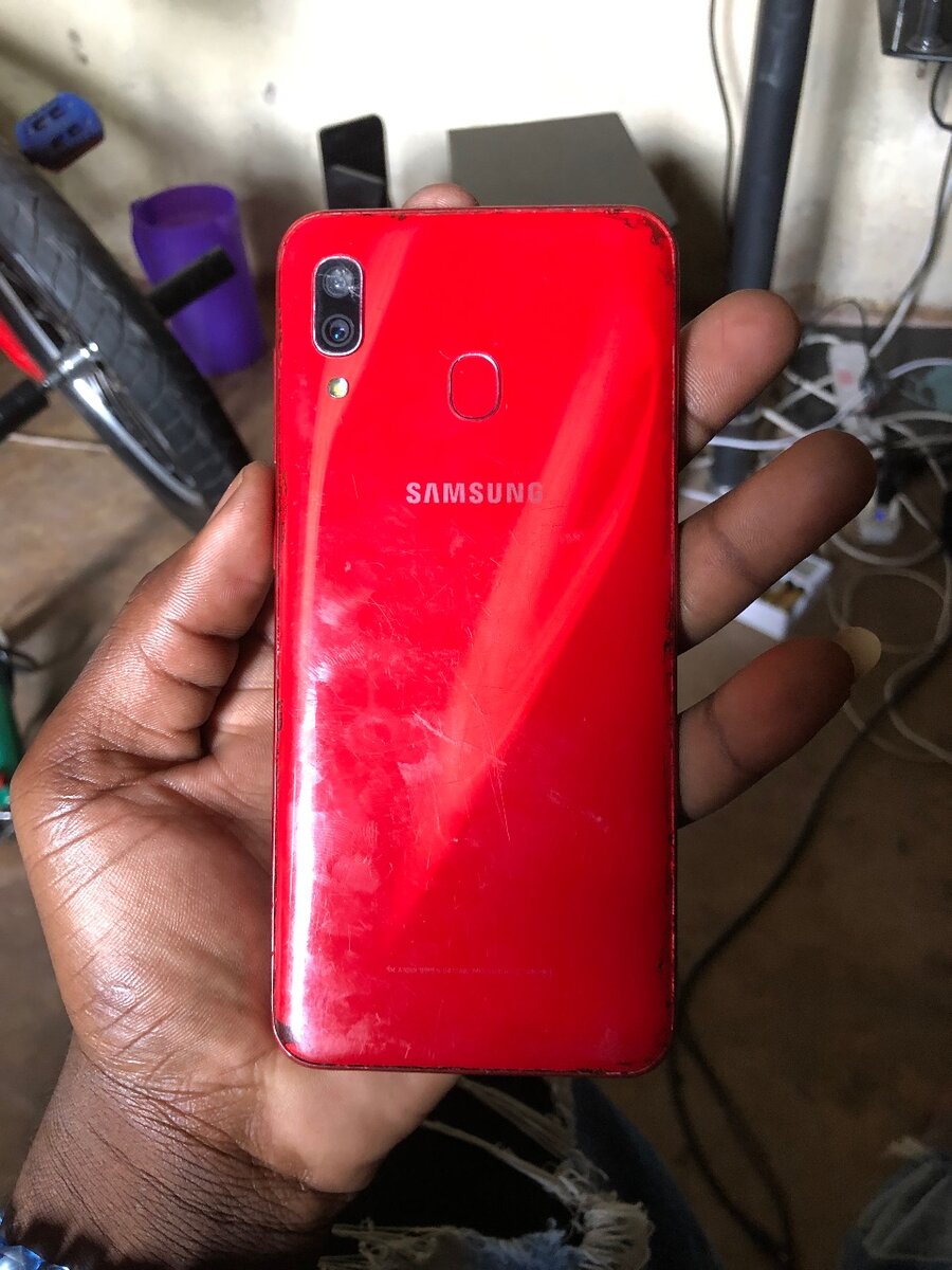 Samsung A30