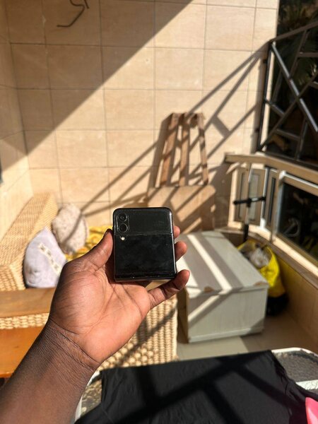 Samsung galaxy z fliPs 3