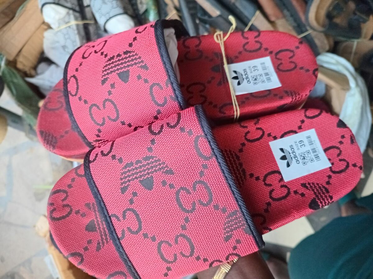 Fashionable luxury men stepper slide