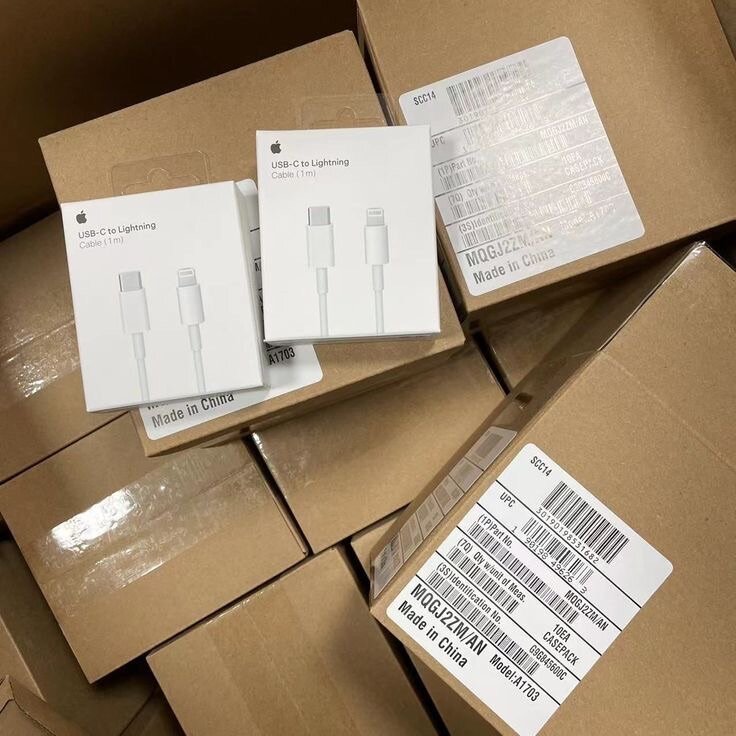 iPhone lightning cables