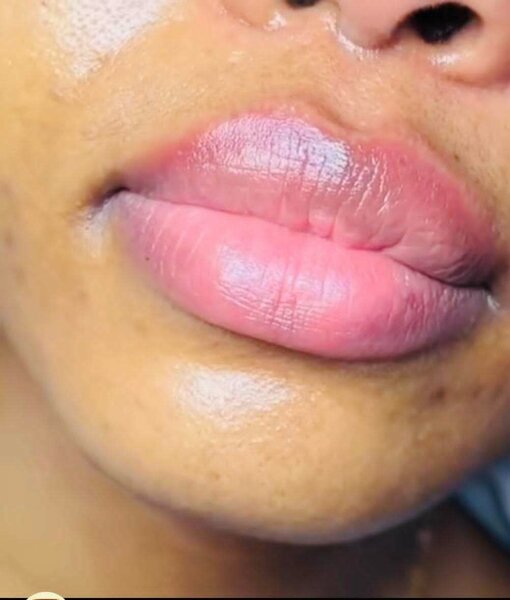 Crème de lèvres roses